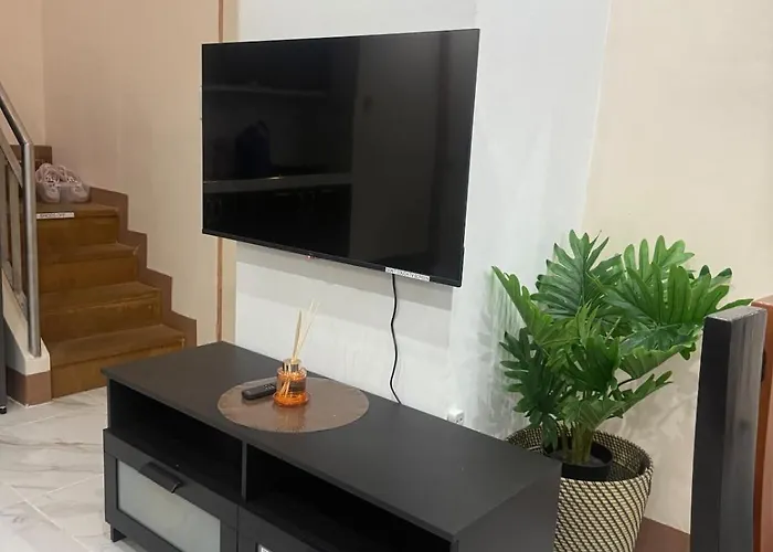 Affordable Makati 908 Deluxe Apartment